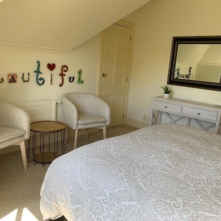 Pin Oaks Luxury Bed & Breakfast Palmerston North Esterno foto