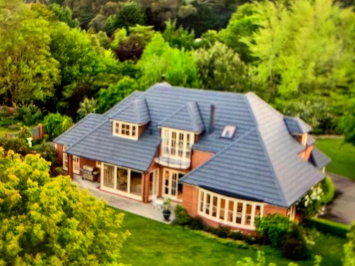 Pin Oaks Luxury Bed & Breakfast Palmerston North Esterno foto